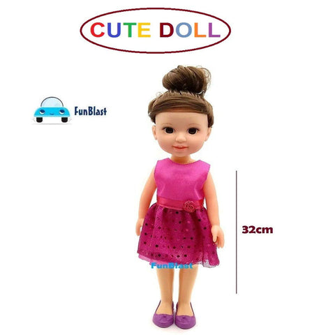 D O L LWI T H M U S I C AN D F E E D I N GBO T T E L