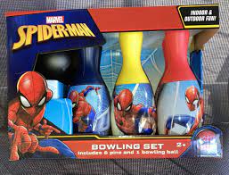 BOWLING SET  IN  CARD