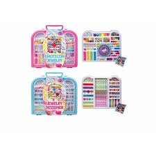 FANCY BEEDS SET IN GIFT CASE